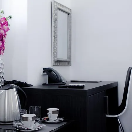 Sleep Split Guest house 4*