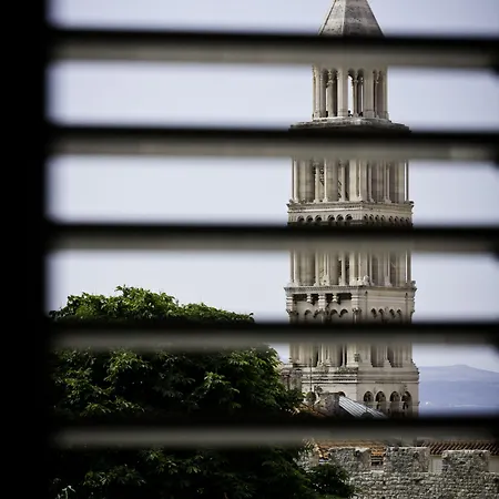 Sleep Split Guest house