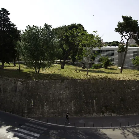 Guest house Sleep Split 4*