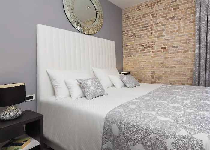 Sleep Split Guest house 4*